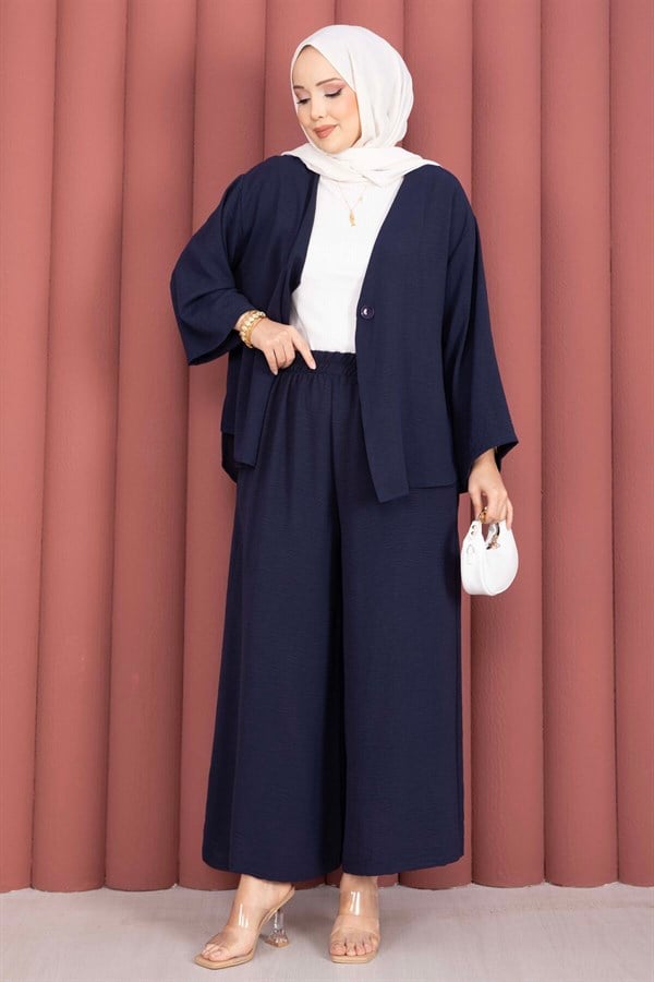 Loose-fitting summer modest kimono set in navy blue.