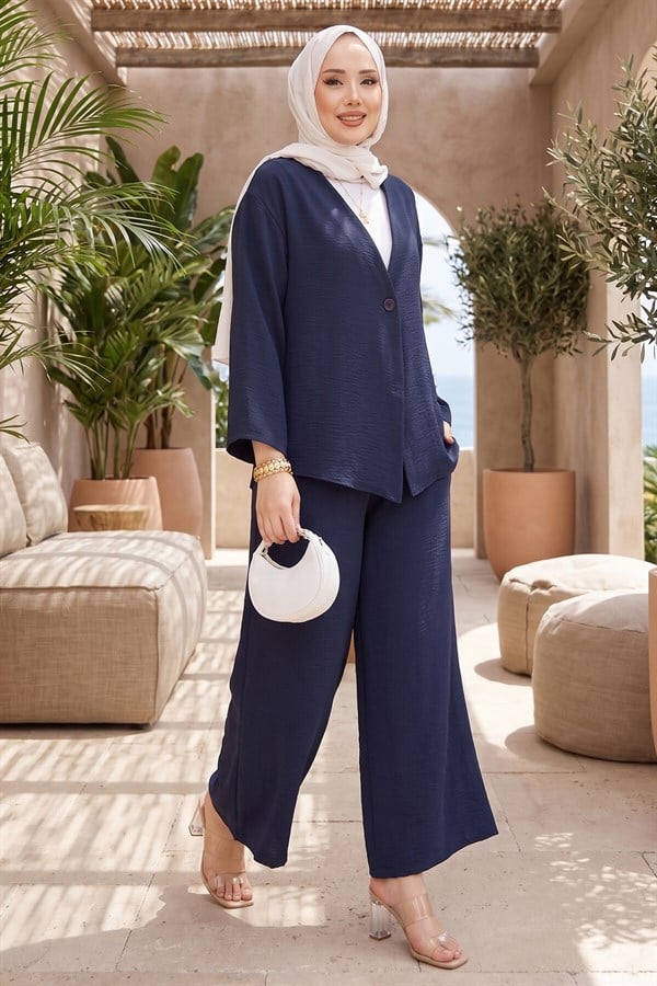 Loose-fitting summer modest kimono set in navy blue.