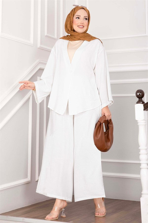 Loose-fitting summer hijab set with kimono, ecru.