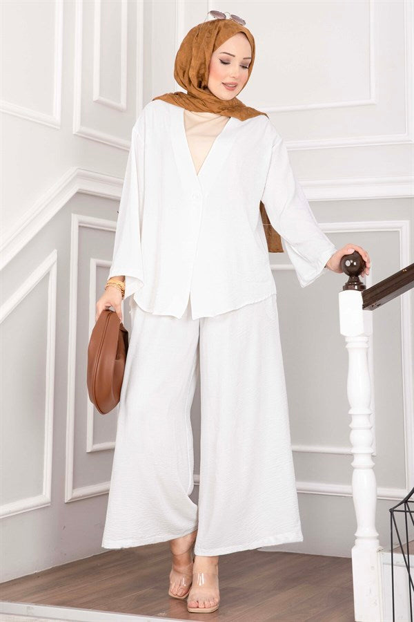 Loose-fitting summer hijab set with kimono, ecru.