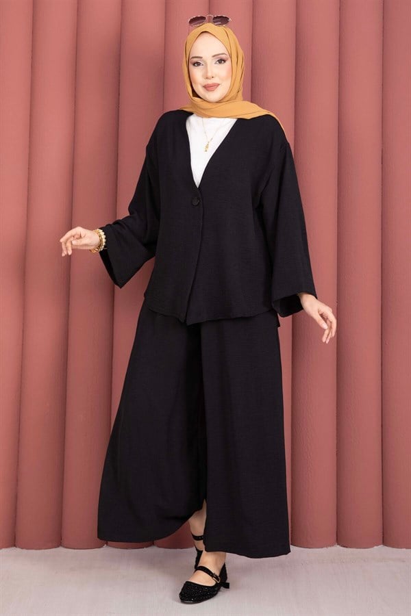 Loose-fitting summer hijab set with kimono, black.