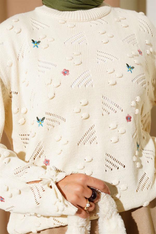 Floral Embroidered Knitted Sweater with Laced Sleeves, Beige