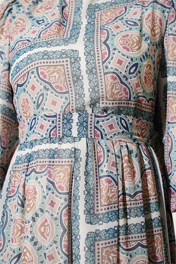 Green Patterned Chiffon Dress with Sleeve Cuffs