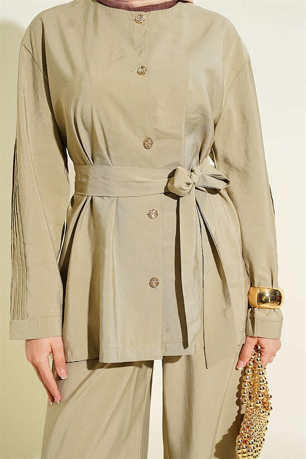 2 Piece Set with Pleated Sleeves and Gold Buttons, Light Green