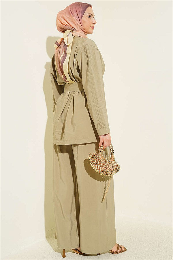 2 Piece Set with Pleated Sleeves and Gold Buttons, Light Green