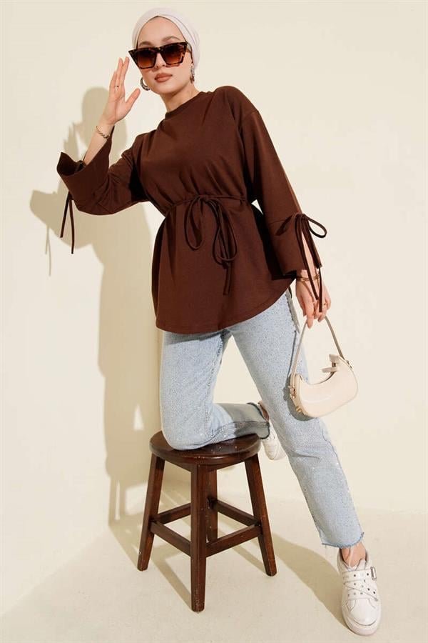 Two-String Tunic with Laced Sleeves, Brown
