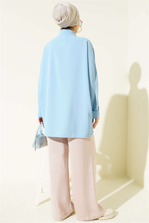 Batwing Sleeve Loose Shirt with Necklace, Blue