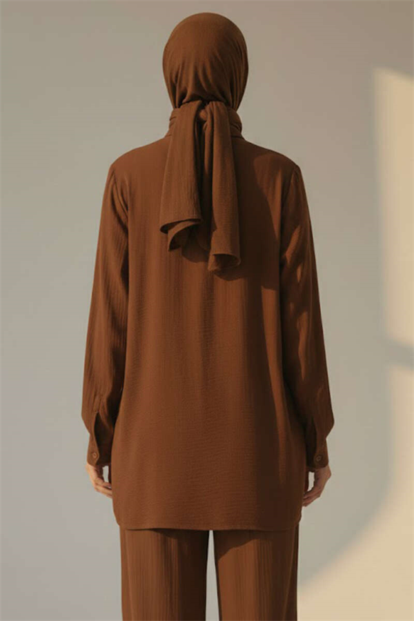 Crinkle-look Buttoned 2 Piece Set in tan.