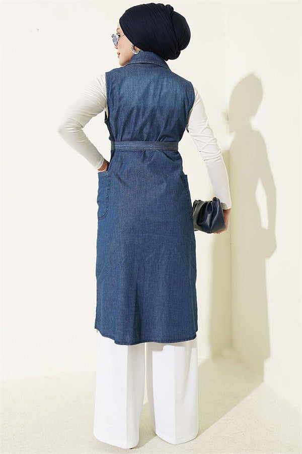 Double-breasted vest with pockets, blue.