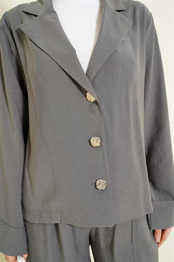 Double-breasted collar 2 Piece Set with gold buttons in grey.