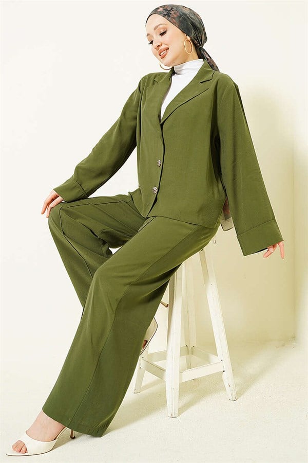 Double-breasted collar 2 Piece Set with gold buttons, khaki.