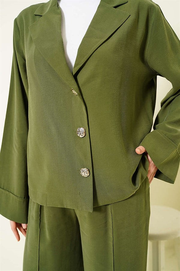 Double-breasted collar 2 Piece Set with gold buttons, khaki.
