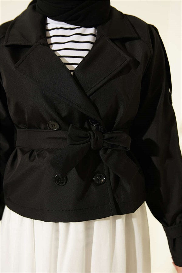 Double-breasted belted short trench coat, black.