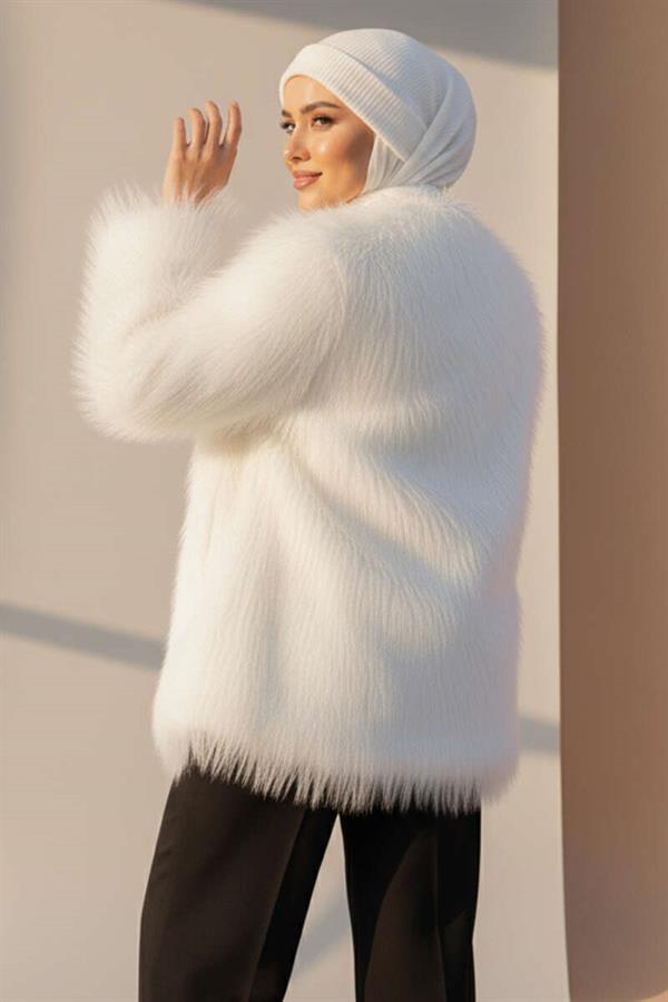 Double-breasted Fur Coat in Ecru