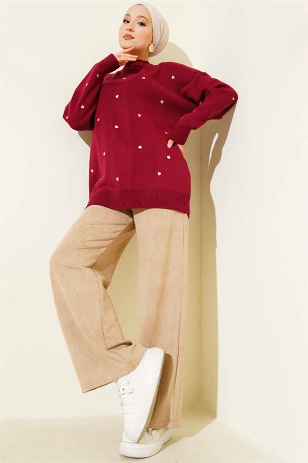 Small Heart Embroidered Knitwear Sweater, Burgundy