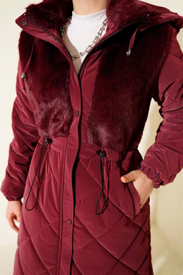 Fur Detailed Hooded Quilted Coat Burgundy