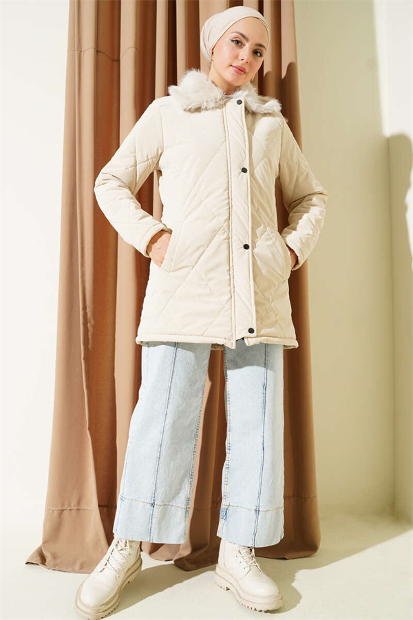 Fur-collared, zip-up quilted coat, beige.