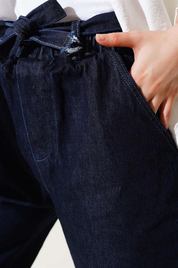 Belted Waist Elastic Jeans Parliament