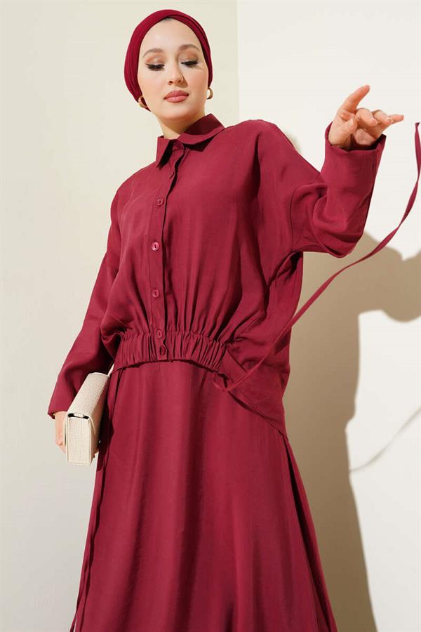 Two-Piece Burgundy Suit with Elastic Detailed Skirt