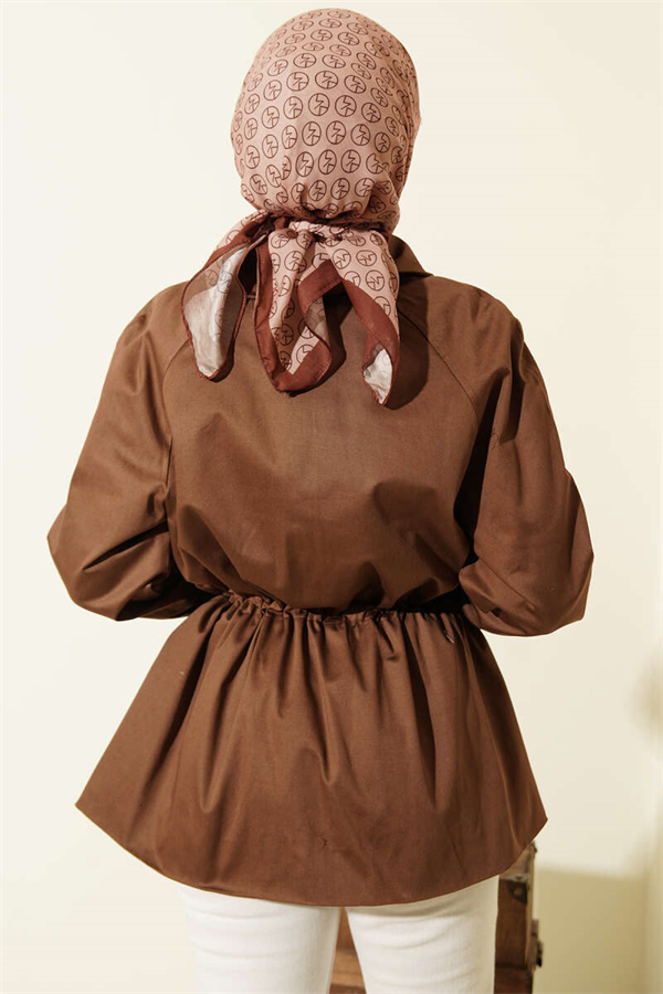 Chestnut Jacket with Elastic Waistband and Zipper