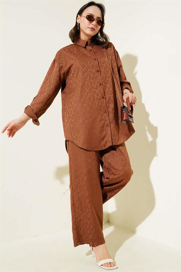 Leopard Patterned Jacquard 2 Piece Set Brown