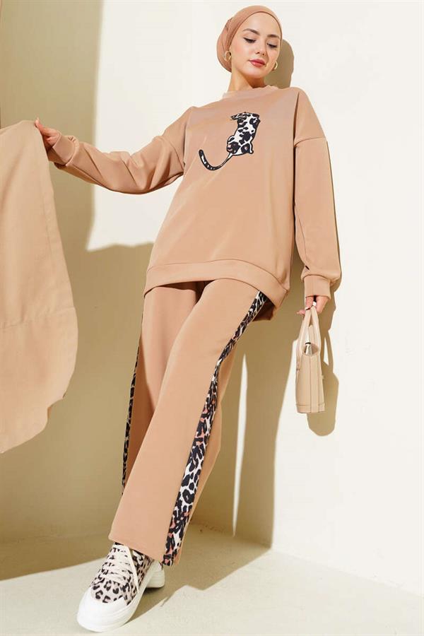 Leopard Figured Scuba 2 Piece Set Latte