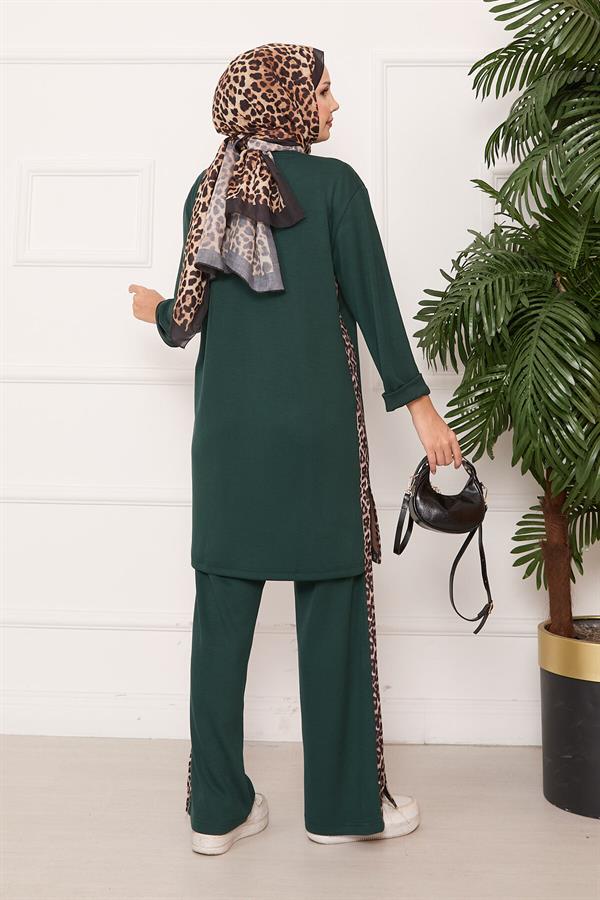 Leopard Striped Slit Loysha Suit Emerald