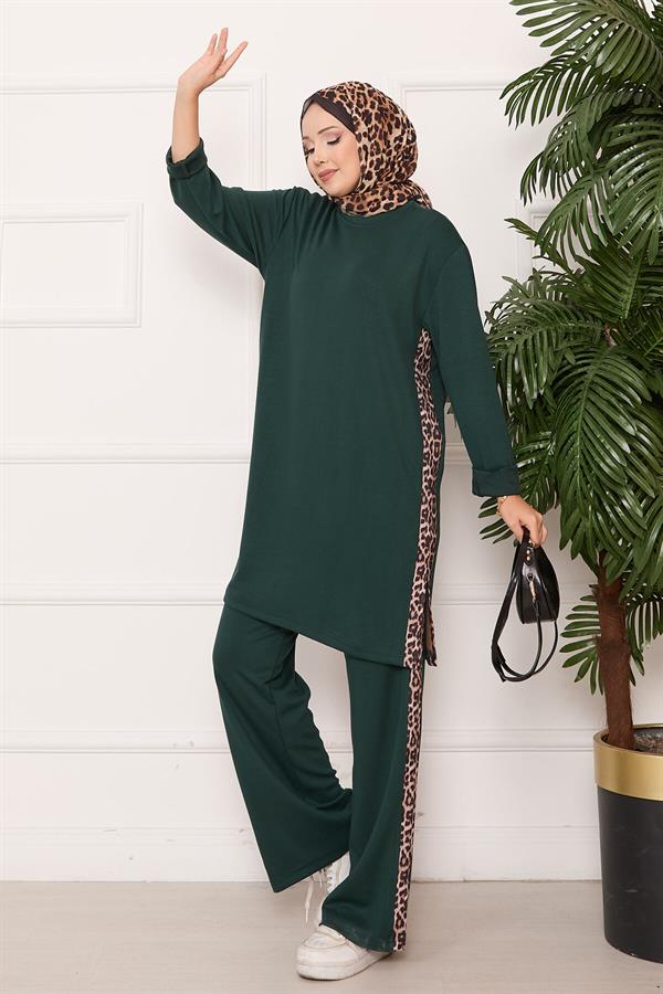 Leopard Striped Slit Loysha Suit Emerald
