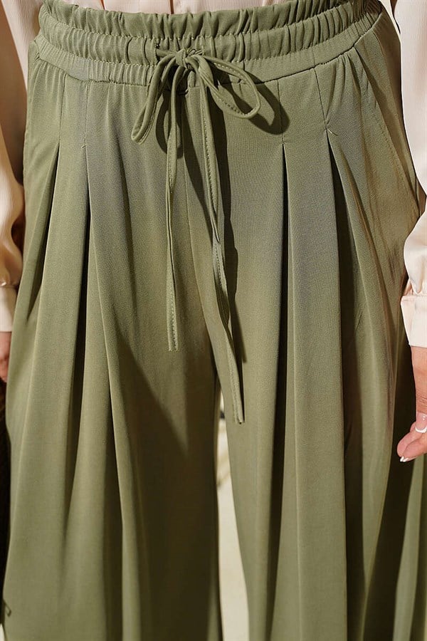 Loysa Loose-Fitting Trousers with Elastic Waistband, Light Green