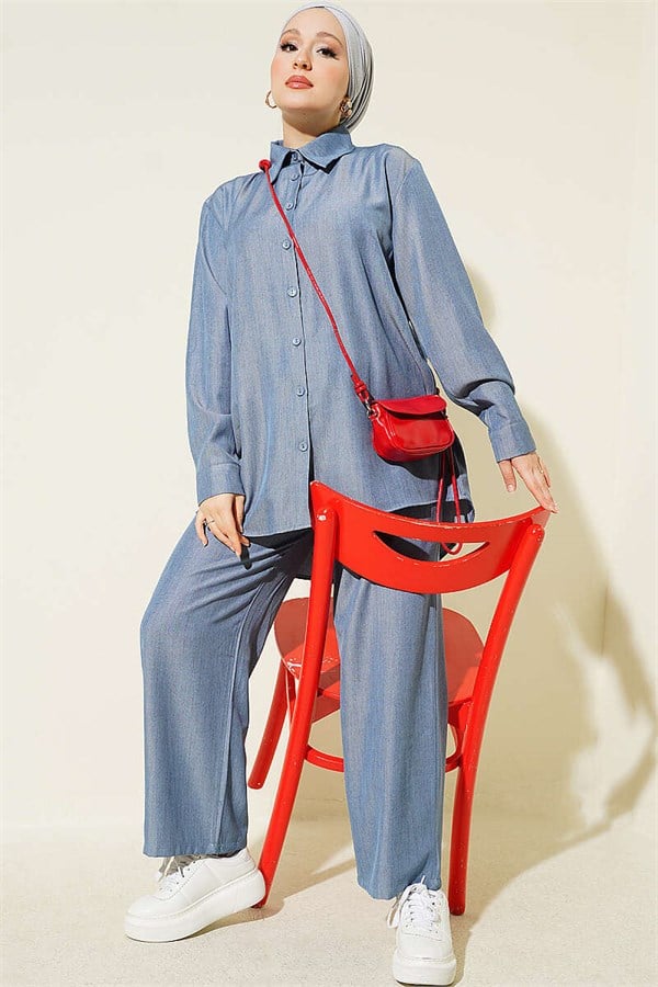 Basic 2 Piece Set with Buttoned Cuffs, Blue