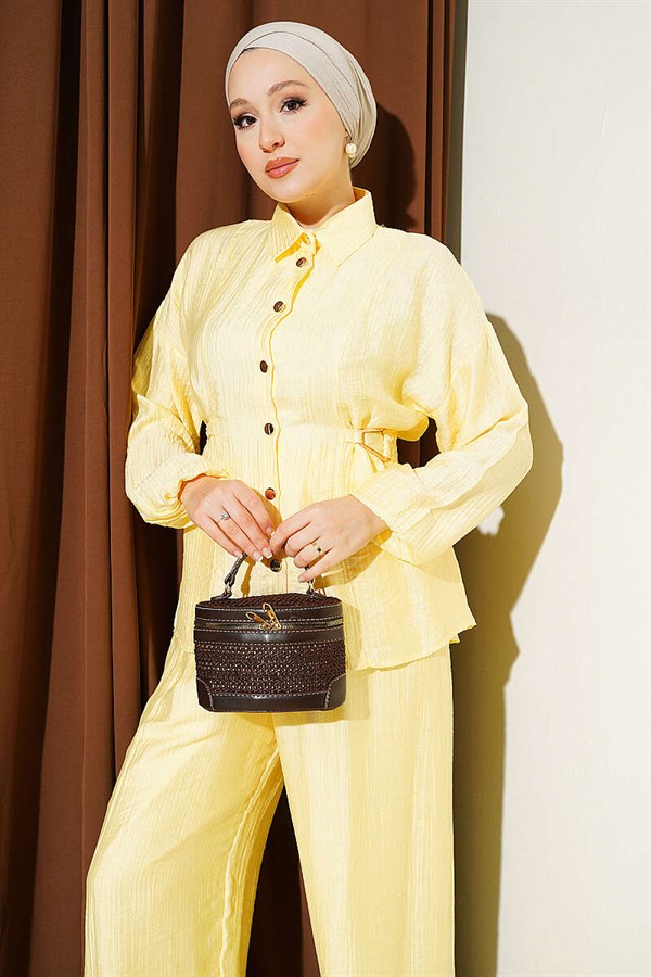 2 Piece Set with Metal Buckle and Side Belts, Yellow