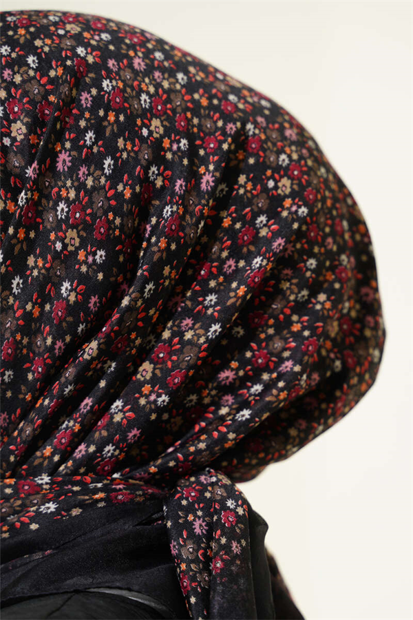 Mini Flower Detail Scarf Black Burgundy