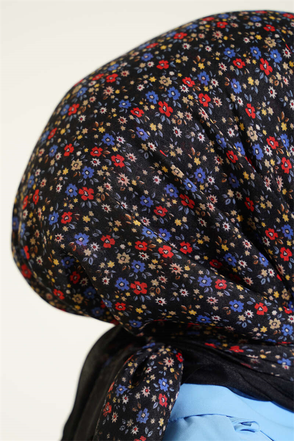 Mini Flower Detail Scarf Black Blue