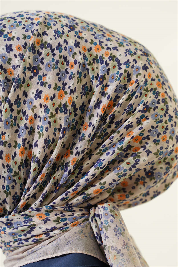 Mini Flower Detailed Scarf with Stones
