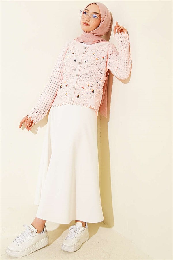 Short Knitted Cardigan with Mini Flower Embroidery, Pink