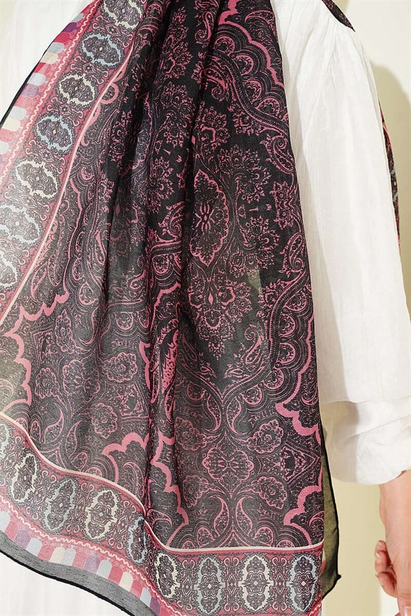 Patterned Soft Scarf Black Pink