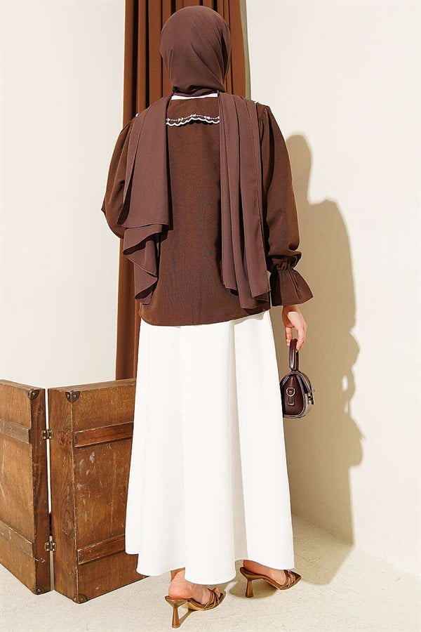 Embroidered Peter Pan Collar Skirt 2 Piece Set in Coffee Brown