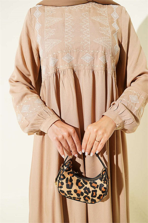 Embroidered Belmando Dress Beige