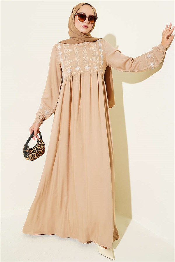 Embroidered Belmando Dress Beige
