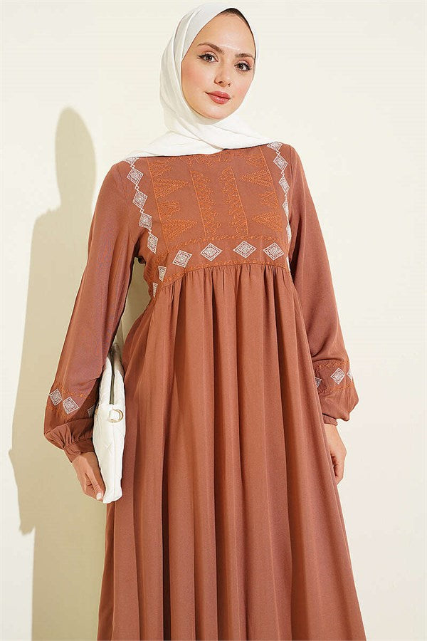 Embroidered Belmando Dress in Brown