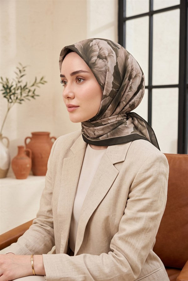 Natural Floral Pattern Scarf Series Coffee
