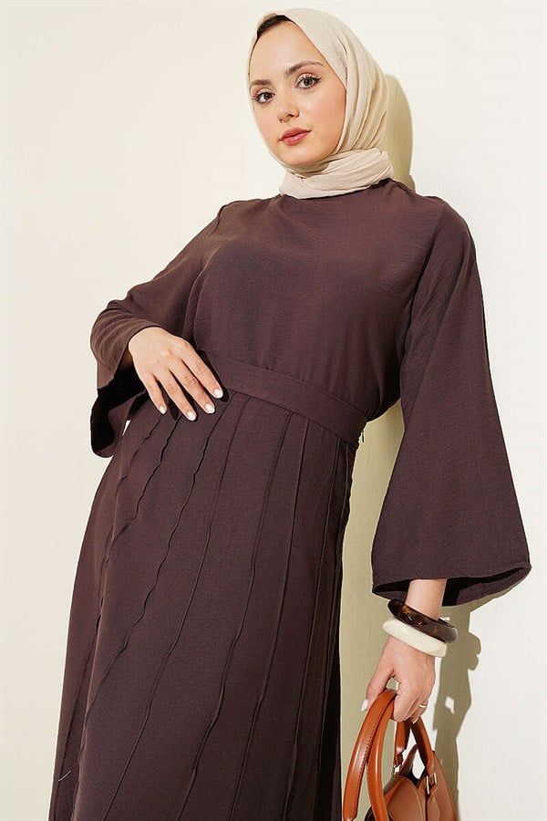 Ribbed Detail Blouse and Skirt 2 Piece Set in Dark Brown