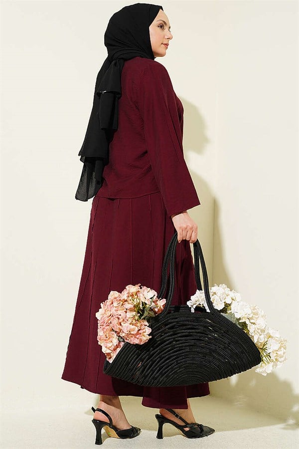 Ribbed Detail Blouse and Skirt 2 Piece Set in Burgundy