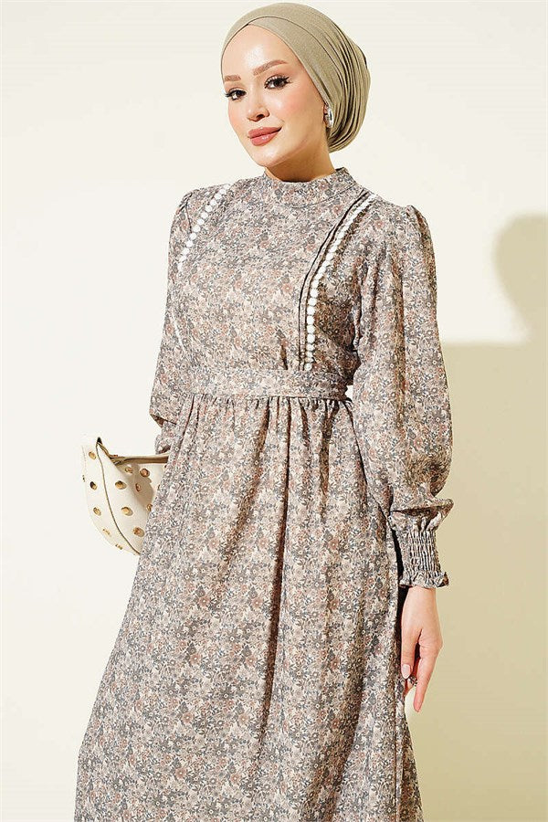 Ribbed Lace Patterned Dress in Light Green