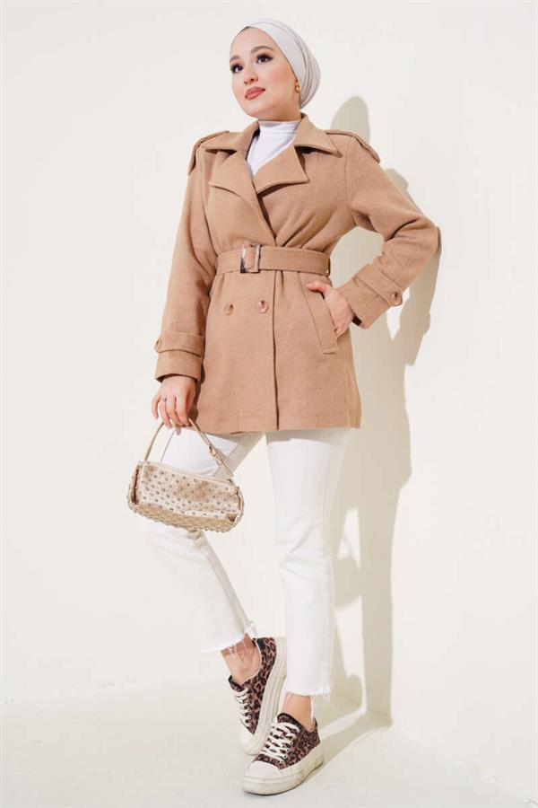 Short Cashmere Coat with Shoulder Epaulets Camel