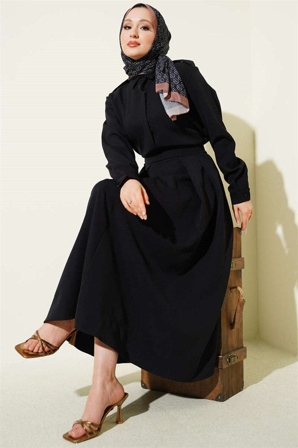 2 Piece Set with pleated skirt and shoulder epaulets, black.