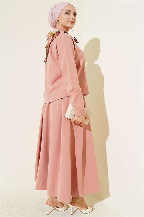 2 Piece Set with pleated skirt and shoulder epaulets, powder pink.