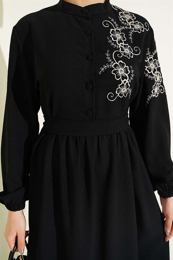 Shoulder Flower Embroidered Buttoned Dress Black