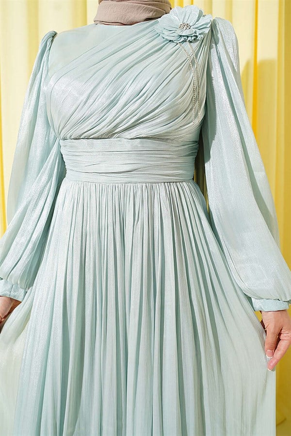 Off-Shoulder Floral Embellished Evening Dress in Mint