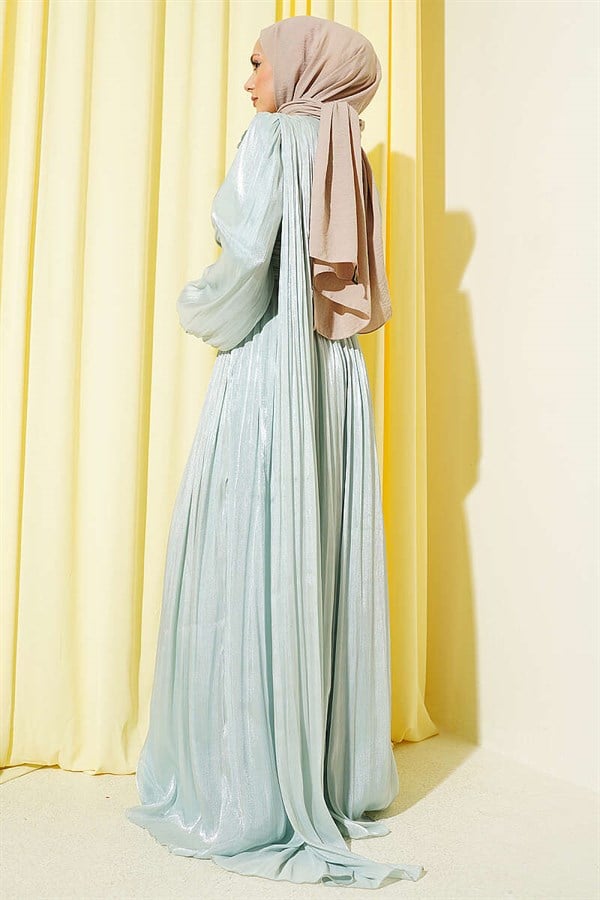 Off-Shoulder Floral Embellished Evening Dress in Mint